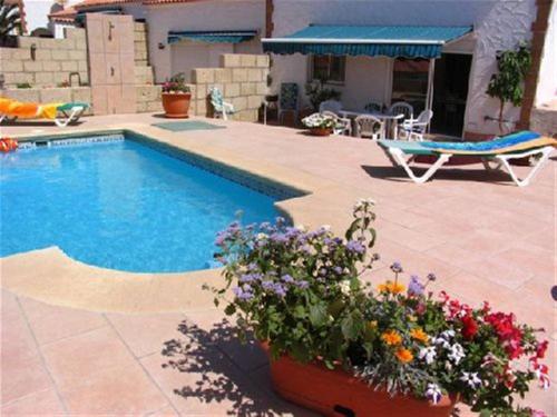 Фотография гостевого дома Villa Higo - Private pool - Ocean View - BBQ - Terrace - Free Wifi - Child & Pet-Friendly - 3 bedrooms - 6 people