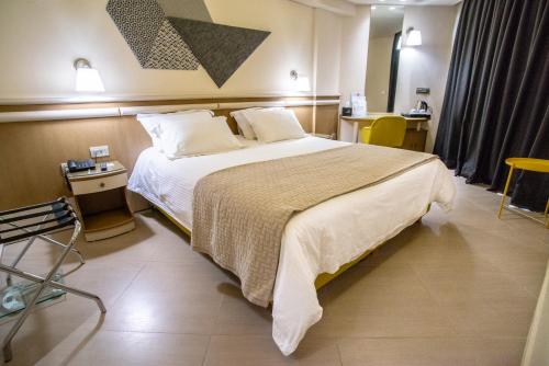 Фотография гостиницы Emmantina Hotel