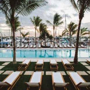 Фотографии гостиницы
The Perry Hotel & Marina Key West