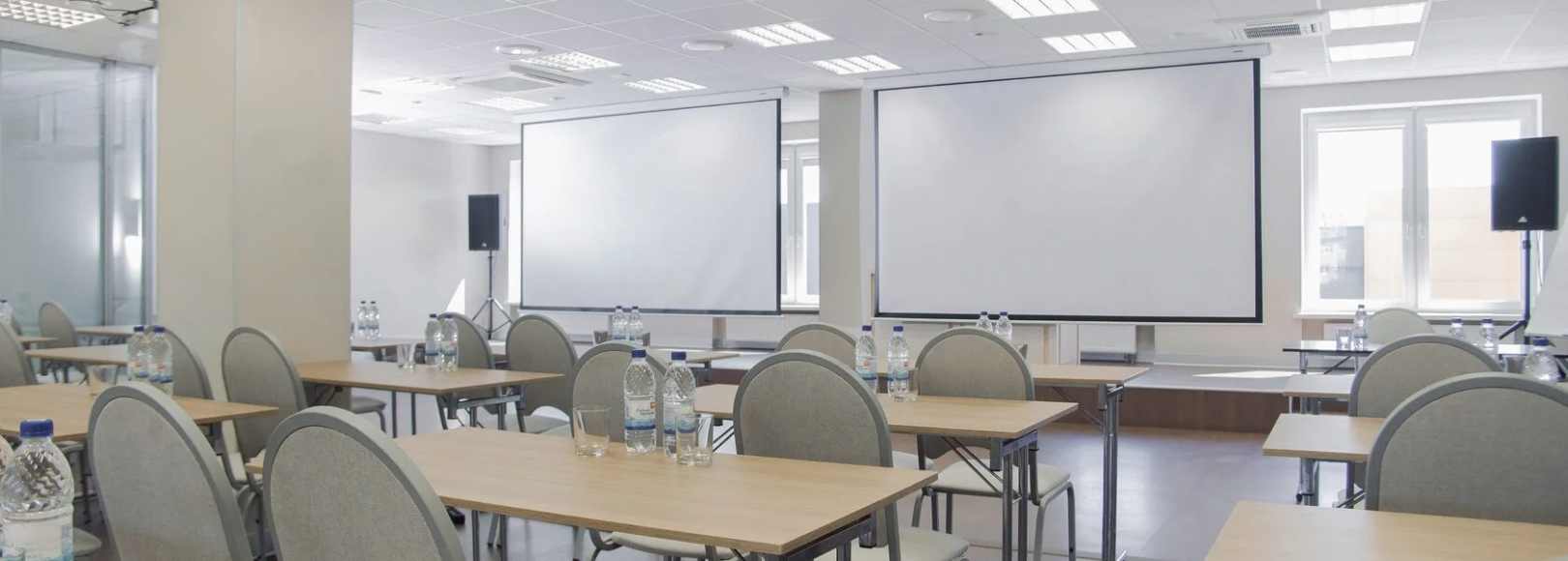 Фотография конференц-зала Пространство