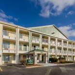 Фотография мотеля HomeTowne Studios by Red Roof Denver - Glendale/ Cherry Creek