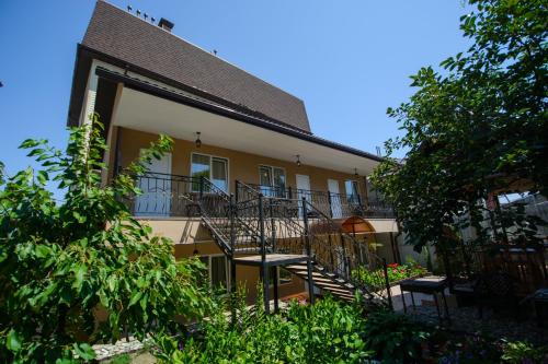 Фотография гостевого дома Лето 