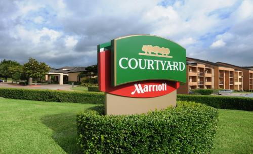 Фотография гостиницы Courtyard Dallas Las Colinas