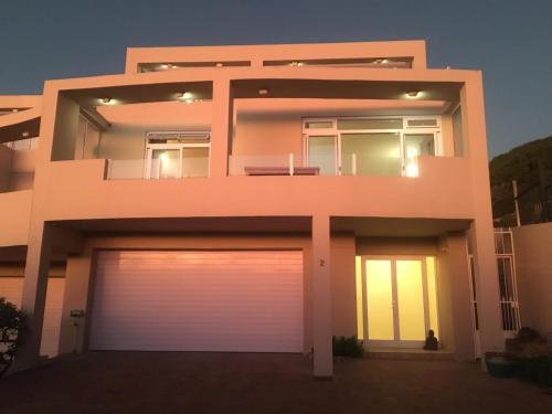 Фотография мини отеля 2WhiteWaters Bloubergstrand Homestay