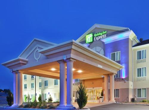 Фотография гостиницы Holiday Inn Express Yreka-Shasta Area, an IHG Hotel