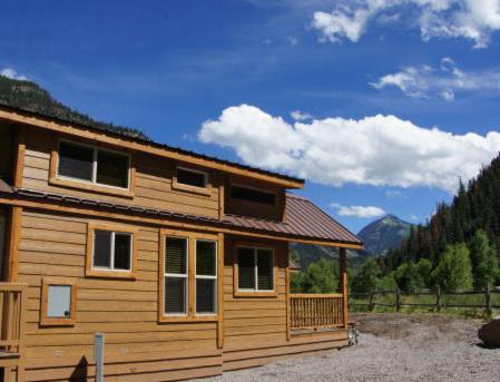 Фотография базы отдыха Ouray Riverside Resort - Inn & Cabins