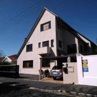 Фотографии мини отеля
Clarence House