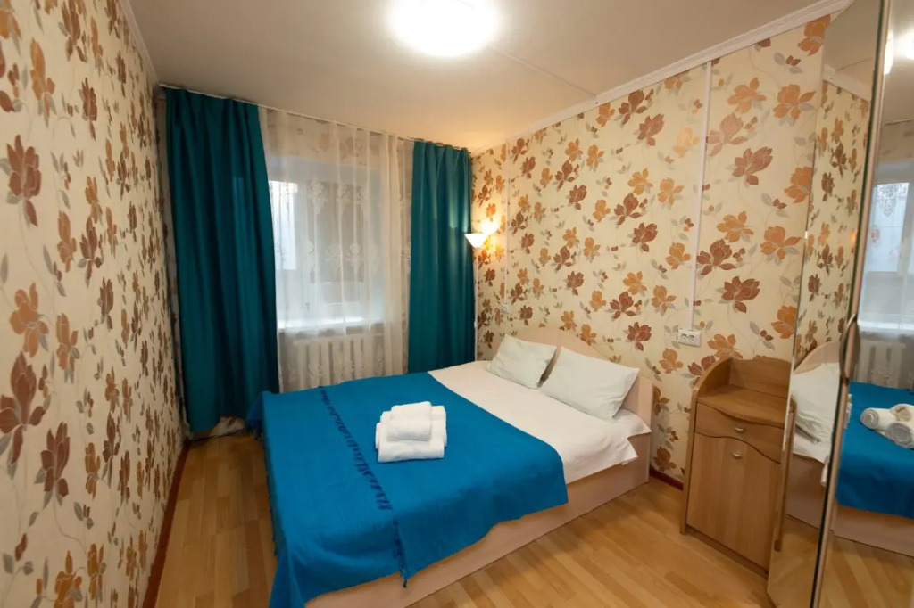 Фотография квартиры Квартира 2 комнатная квартира улица Республики 92