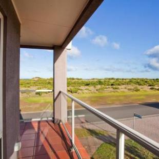 Фотография гостевого дома Esplanade Frontage 1-209