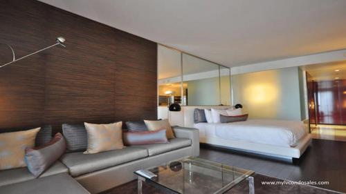 Фотография апарт отеля Beautiful High Rise Condo with Strip Views 23rd Floor