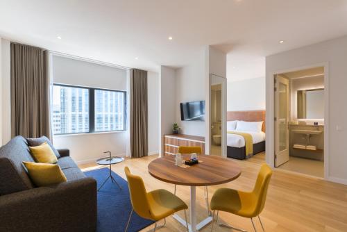 Фотография апарт отеля PREMIER SUITES PLUS Rotterdam