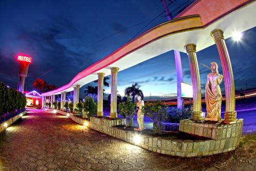 Фотография мини отеля Hotel & Motel Le Baron