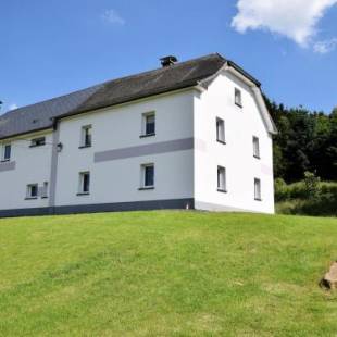 Фотографии гостевого дома
Spacious Holiday Home in Saint Vith with Terrace