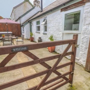 Фотография гостевого дома The Barn at Waunlippa