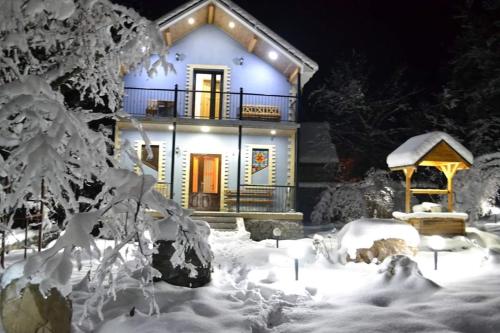 Фотографии гостевого дома
Cobalt cottage
