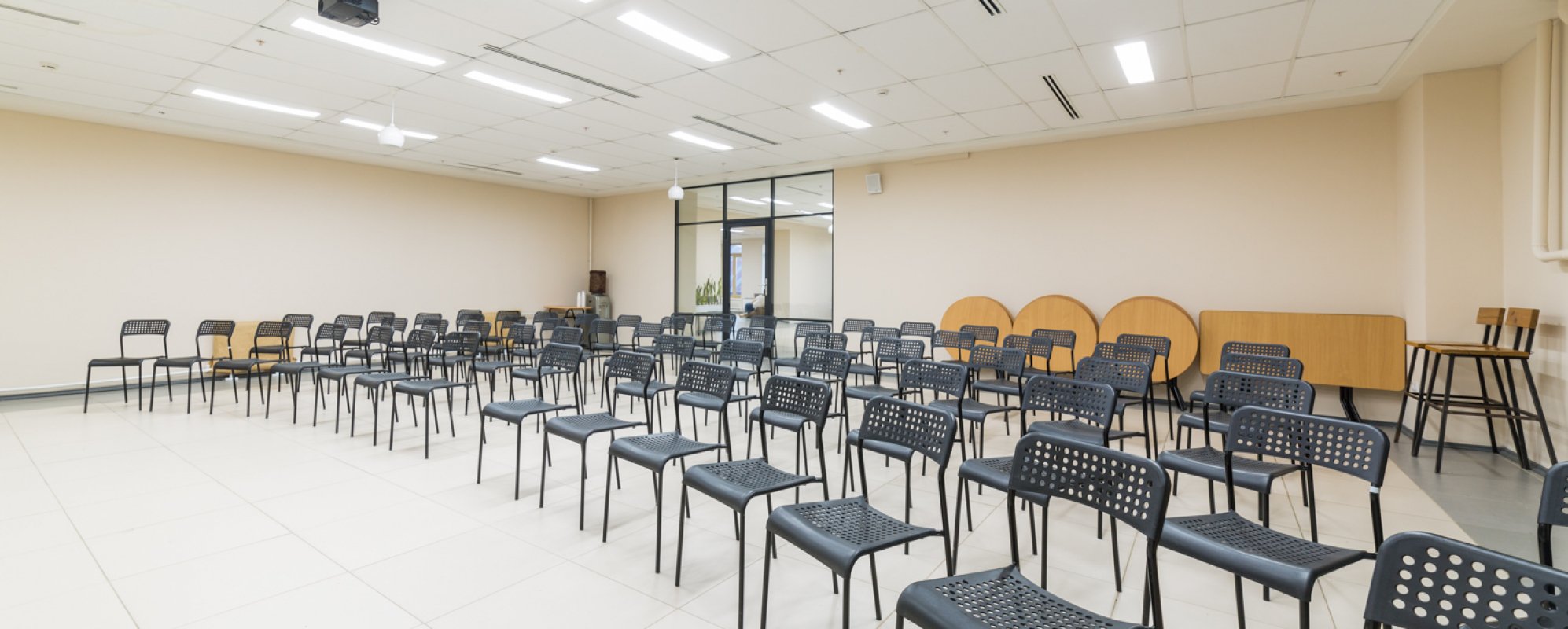 Фотографии конференц-зала Конферен-зал коворкинга DOM