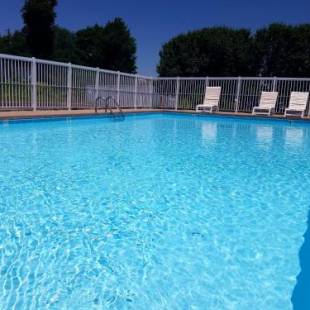 Фотографии гостиницы
Days Inn by Wyndham Richmond