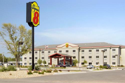 Фотография гостиницы Super 8 by Wyndham Topeka at Forbes Landing