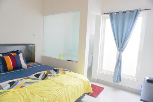 Фотография мини отеля Surabaya Homey near Juanda Airport Syariah