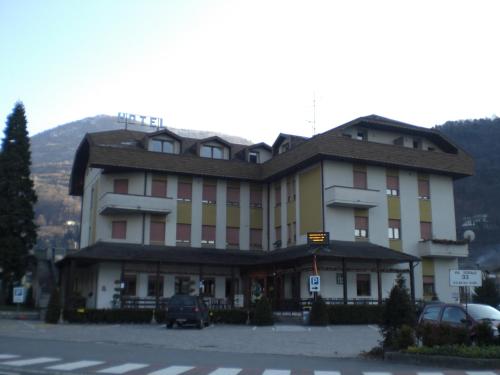 Фотография гостиницы Hotel Rezia Valtellina