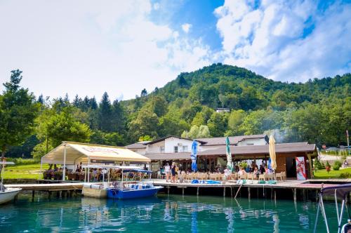 Фотография мотеля Motel Plaza