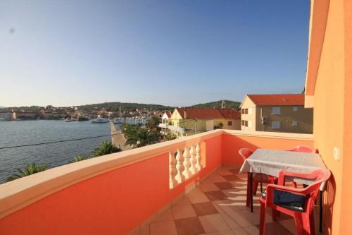 Фотография гостевого дома Apartments by the sea Kukljica, Ugljan - 8478