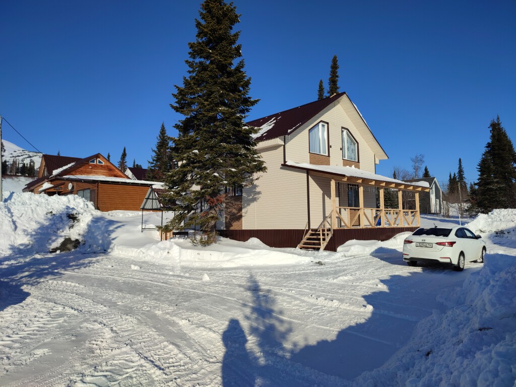 Фотография Коттеджа Частный дом Снежок на Строителей