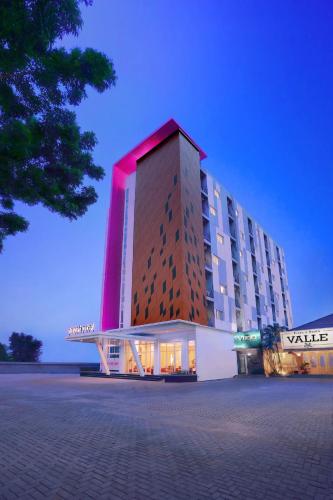 Фотография гостиницы favehotel Diponegoro