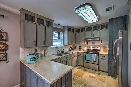 Фотография гостевого дома Unique Milton Home with Fire Pit, Dock and Grill!