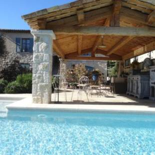 Фотографии мини отеля
Les 4 éléments