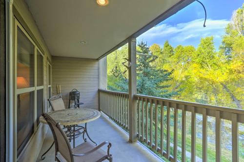 Фотография гостевого дома Walkable Dtwn Condo about 5 Miles to Beaver Creek Ski!