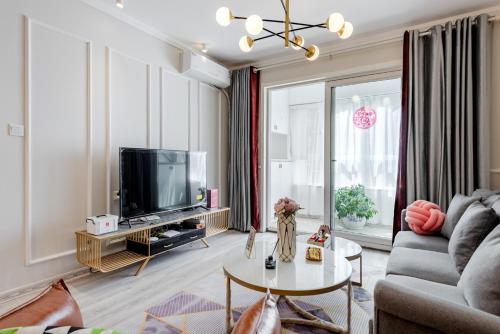 Фотография гостиницы Longhu Fengxiangting CommunityWeiyang ·District·