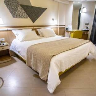 Фотографии гостиницы
Emmantina Hotel