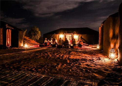 Фотографии базы отдыха 
            Dune Merzouga Camp