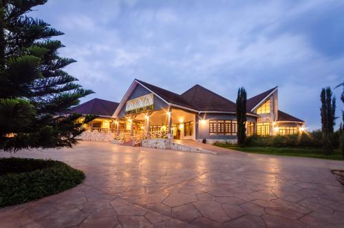 Фотография базы отдыха Emburara Farm Lodge