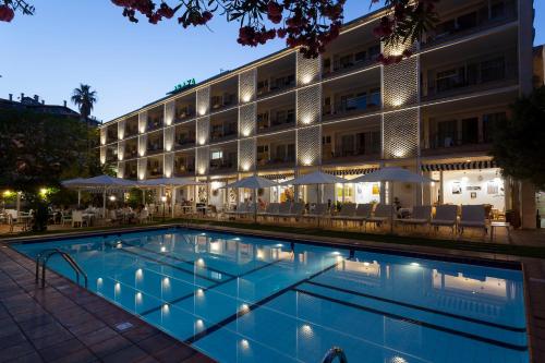 Фотография гостиницы Hotel Araxa - Adults Only