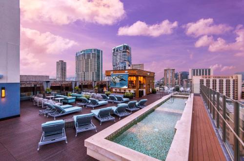 Фотография гостиницы Hilton Grand Vacations Club Hokulani Waikiki Honolulu