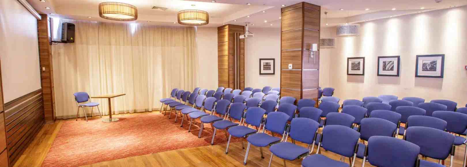 Фотография конференц-зала Большой зал Hampton by Hilton Voronezh