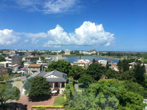 Фотография гостевого дома 台南安平 古堡民宿 - 可包棟可麻將