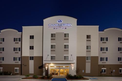 Фотография гостиницы Candlewood Suites Weatherford, an IHG Hotel