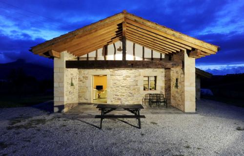 Фотографии гостевого дома
Anikunborda