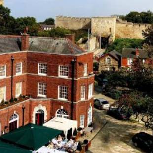 Фотографии гостиницы
Charlotte House