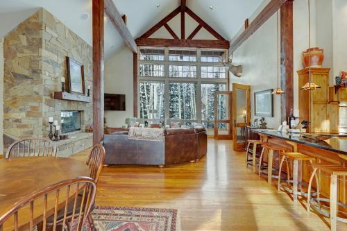 Фотографии гостевого дома 
            Meridian Lake Home