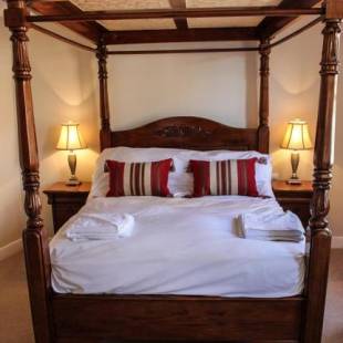 Фотографии гостиницы
Cathedral Gate