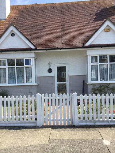 Фотография мини отеля Lambourne House