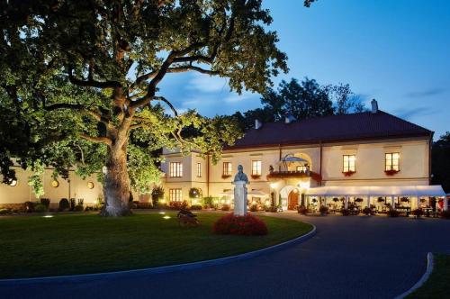 Фотография гостиницы Zamek Dubiecko