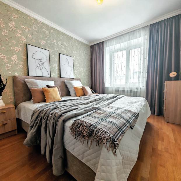 Фотографии квартиры 
            Квартира 2-х комнатная в центре