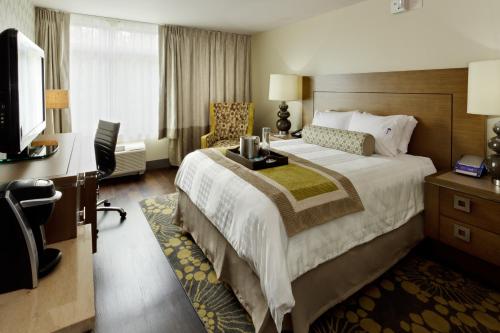 Фотография гостиницы Hotel Indigo East End, an IHG Hotel