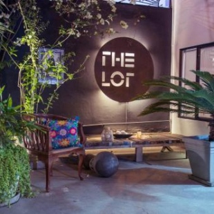 Фотография гостиницы The Lot Boutique