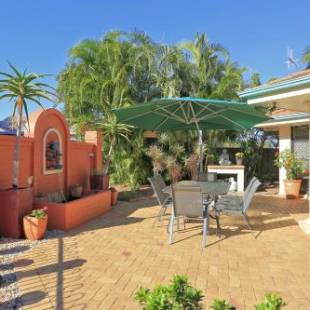 Фотографии мини отеля
Golden Cane Bed & Breakfast